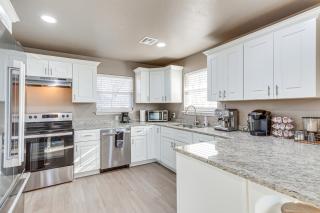 4 Mi to Dtwn Guthrie Family Home with Fire Pit! - Guthrie - 5