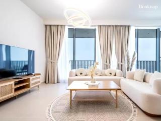 Lavish 3BR Apartment with Assistant Room in Habour Gate Tower - 0
