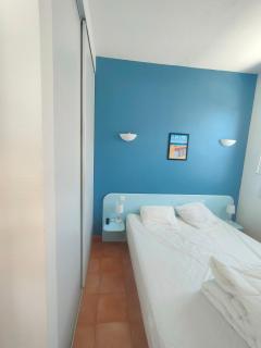 Apartment in residence with swimming pool and beach 200m away - 4