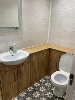 Luxury 1 Bedroom Studio Apartment - 3