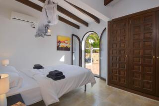 Beautiful villa near the sea and golf course - 6