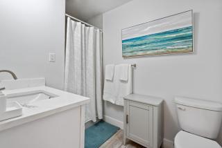 Siesta Key Oasis with Outdoor Pool and Screened Lanai! - 1