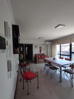 Excelente departamento moderno con pileta - 4