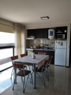 Excelente departamento moderno con pileta - 6