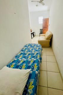 Quarto, sala, cozinha e banheiro-ar condicionado, 2 minutos da praia do Porto Da Barra- 102-40 - 1