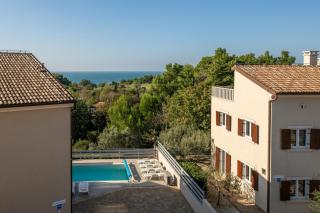 6-bedroom Villa Chiara with Sea View - 3