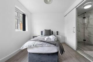 Urban Comfort Stylish 3br 2bath With Free Parking - Leicester - 4