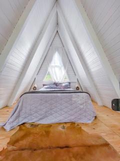 Chalé A-Frame as Margens do Rio Marrecas - 3