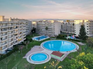 Salou-Danubio-Center-Pool-2bed-PortAvntura-AA-WIFI17 - Salou - 9
