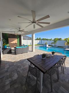 Casa Madrid Heated pool sleeps 8 - Cape Coral - 0