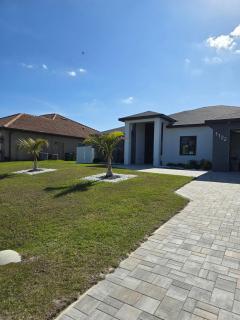 Casa Madrid Heated pool sleeps 8 - Cape Coral - 4