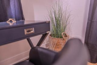 6 Bedroom Modern Escape in Horseshoe, Pool and Hot tub - 5