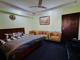 Hidden Gem 1 room Apartment - Islamabad - 9