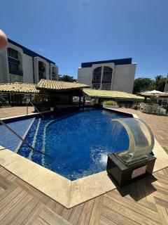 Apartamento aconchegante com 2 quartos com ar-condicionado à 500 metros da praia para você descansar - Lauro de Freitas - 1