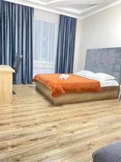 Apartaments COSTA 2х-комн с 2мя кроватями,раскладным диваном ЖК Экспо Бульвар-6 - 1