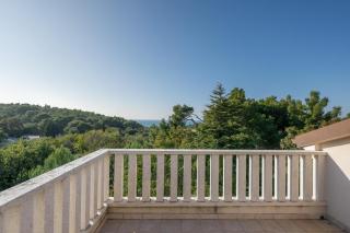 Villa Nocciola with Sea View, Private Pool and Sauna - Premantura - 4