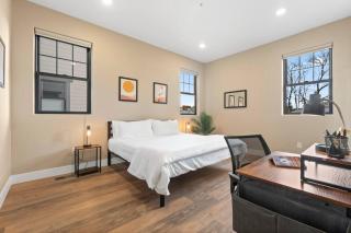 Luxury Living Modern Midtown Ensuite Baths Patio - Reno - 9