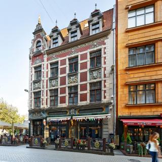 Luxury and Romance in Old Town - 5