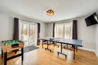 Mtn-View Gem with Hot Tub and Fire Pit in North Conway - North Conway - 9