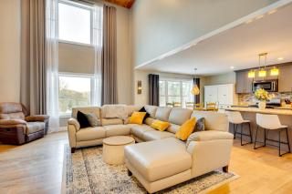 Mtn-View Gem with Hot Tub and Fire Pit in North Conway - North Conway - 6