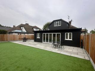Charming 4 Bedroom Retreat In Upscale Brentwood - Brentwood - 7