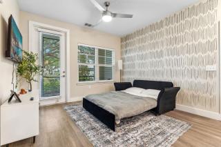 Private Full Cozy King Bed Apartment, Resort Amenities, Close to Parks - Orlando - 2