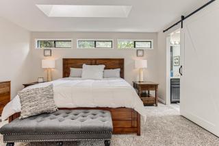 Spacious 4-bedroom home with outdoor deck - 6