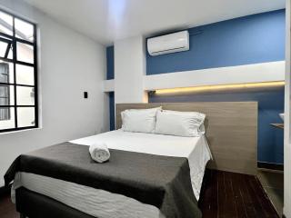 NOWA Arya PH - Huge Hot Tub & AC Steps from Lleras Park - Medellín - 4