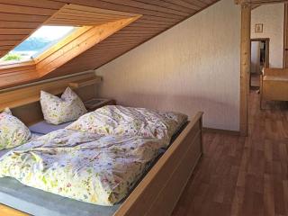 Attic Apartment near Limburg Castle - Ellar - 8