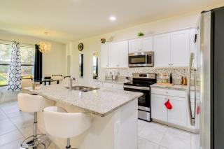 2 Mi to Vero Beach Outlets Townhome with Pool - West Vero Corridor - 3