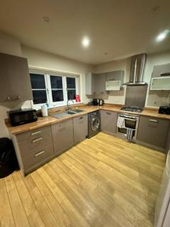 4BR 2BATH Home in Colchester Perfect for Big Group - 6