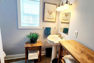 Charming Cute Convenient 2 mi to Downtown and UGA - 3