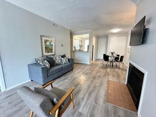 Humble Apartment in Houston Getaway Prime Bay Area Location - Houston - 2