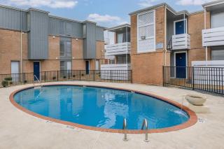 Relax and Unwind in a Trendy Apartment in Bay Area Houston Spot - Houston - 2