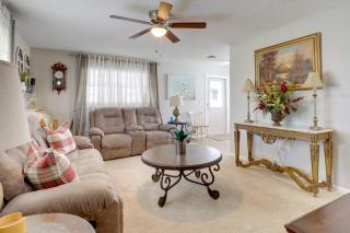 2 Mi to Lake Okeechobee Waterfront Home with Deck! - 7