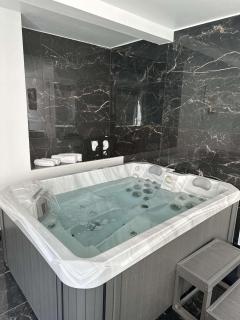 Appartement spa jaccuzi - - 1