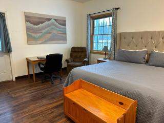 Abbey Archway Inn - 9