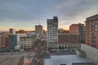 Heart of Dtwn Omaha Historical Apt with Perks - Omaha - 9