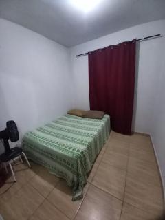 Quarto com ótima localização, perto de mercados e pontos de ônibus - 2