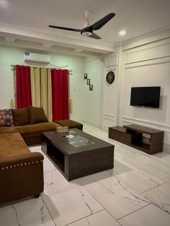 One Bed Bahria Heights - Simple, Neat & Spacious! - 8