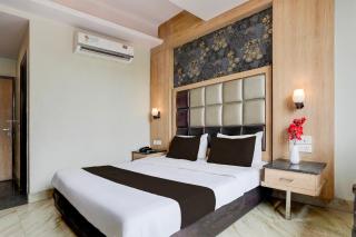 Super Townhouse Bani Park Formerly Aroma Residency - Jaipur - 1