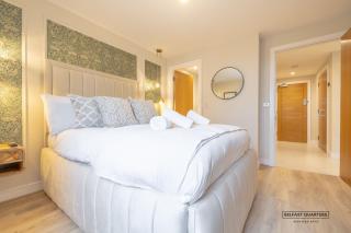 Belfast Quarters- 5th Floor Gem! - 1