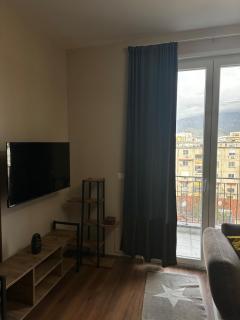 Urban Mountain View - Tirana - 6