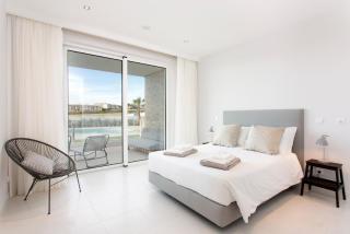 ValMar Ocean and Pool View Apartment - Lagos - 7