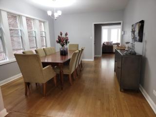 Beautiful Big 3 bedroom Quiet Apt near downtown - 6