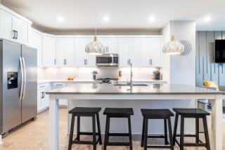 Monty by AvantStay 4BDR 4BA Balcony w Outdoor Seating 5mins to DT - Nashville - 8