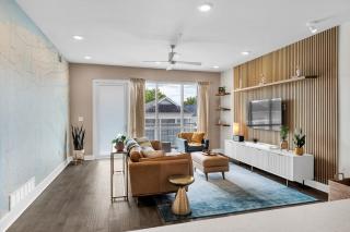 Bohemian Bywater Hideaway 2br Condo Wgym & Pool - New Orleans - 0