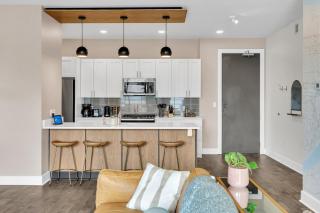 Bohemian Bywater Hideaway 2br Condo Wgym & Pool - New Orleans - 6