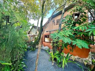 house in the Garden - 4