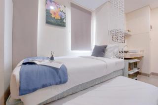 Good Place and Cozy Studio Apartment B Residence By Travelio - 6